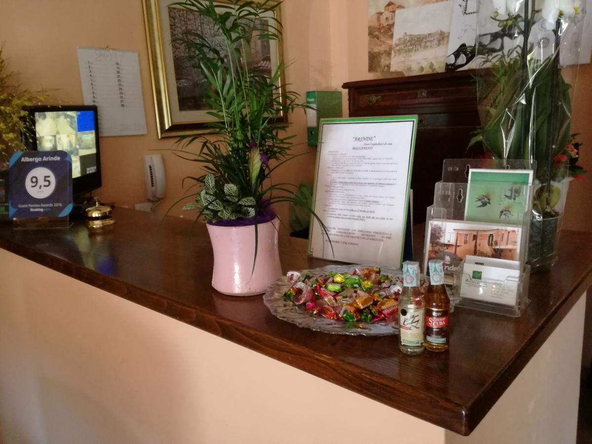 Albergo Arinde Rende Buitenkant foto