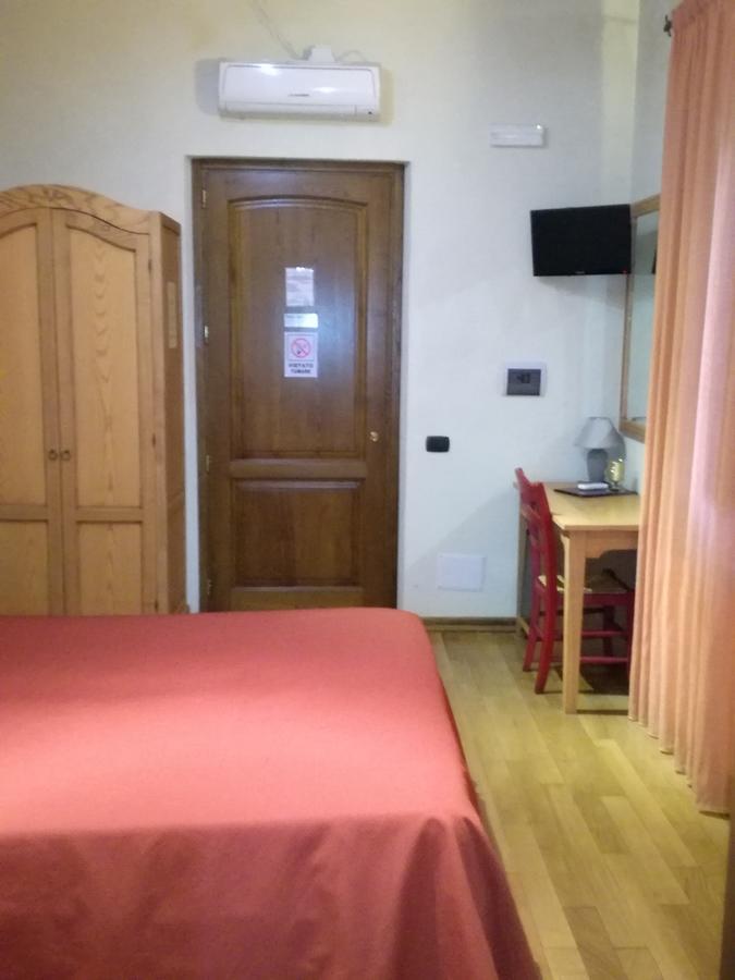Albergo Arinde Rende Buitenkant foto