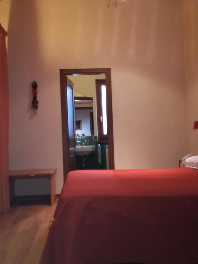 Albergo Arinde Rende Buitenkant foto